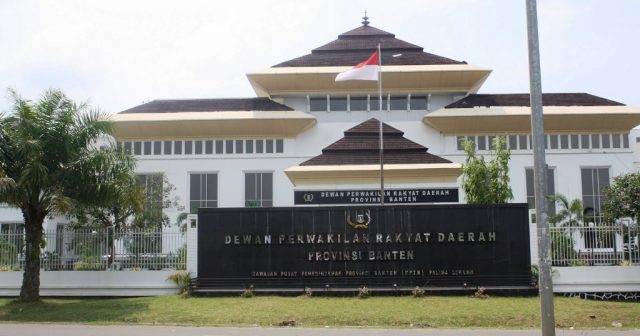 KPK Lancarkan OTT, Menantu Atut Chosiyah Ketiban Untung