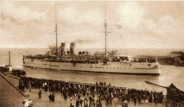 Nasionalisme Menerobos Militer Kolonial