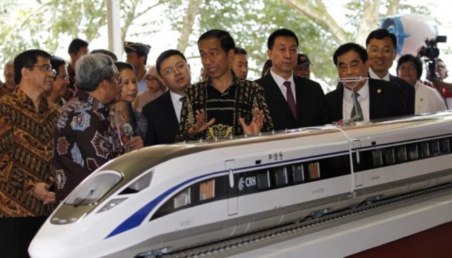 Sekali Lagi tentang Kereta Api Supercepat Jakarta-Bandung
