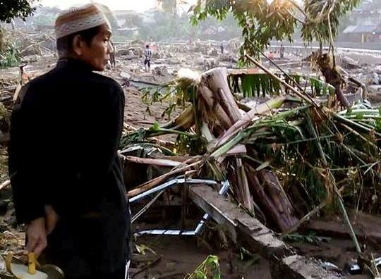 Puluhan Tewas dalam Banjir Bandang dan Tanah Longsor di Jabar