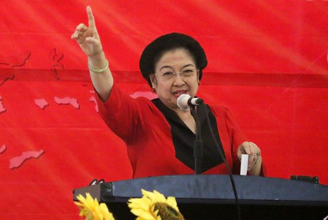 Megawati Beri Sinyal untuk Risma?