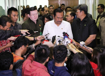 Di DPR, Jaksa Agung Pastikan Tak Ada Tekanan