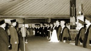 Ilustrasi: Suasana pemberian gelar Doktor Honoris Causa kepada Soekarno (Rabu, 19 September 1951)/Arsip UGM Yogyakarta