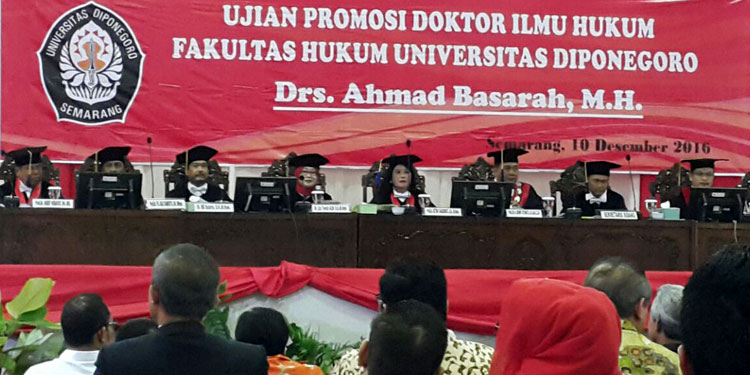 Buktikan Kebenaran Akademis Pancasila, Wasekjen PDIP Raih Doktor