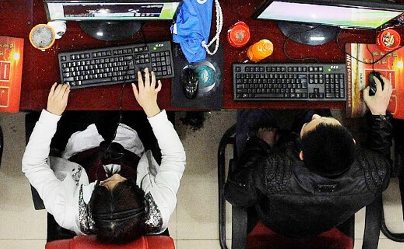 Cara Cina Menjinakkan Medsos