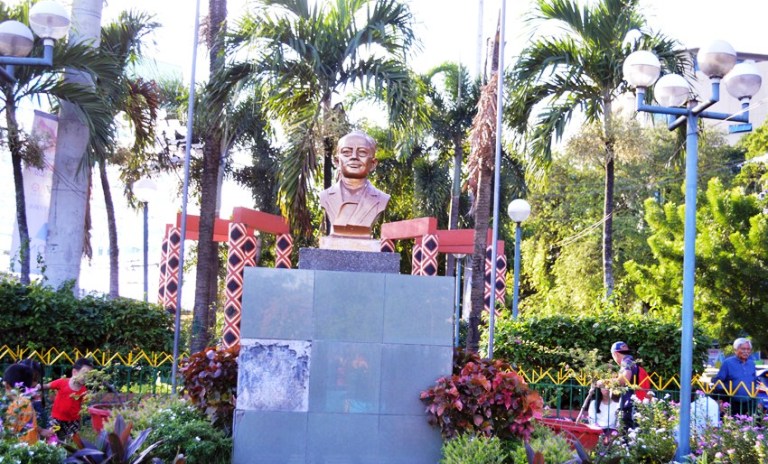 Sam Ratulangi, Simbol Persaudaraan Kota Davao dan Manado
