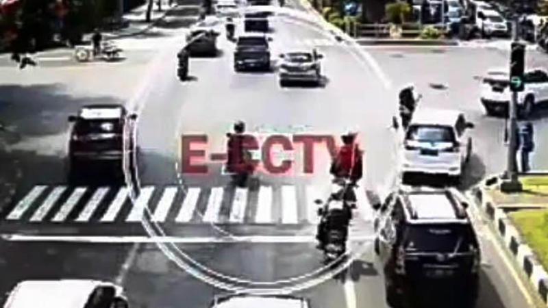 Ukuran dan Warna Pelat Kendaraan Bermotor akan Diubah