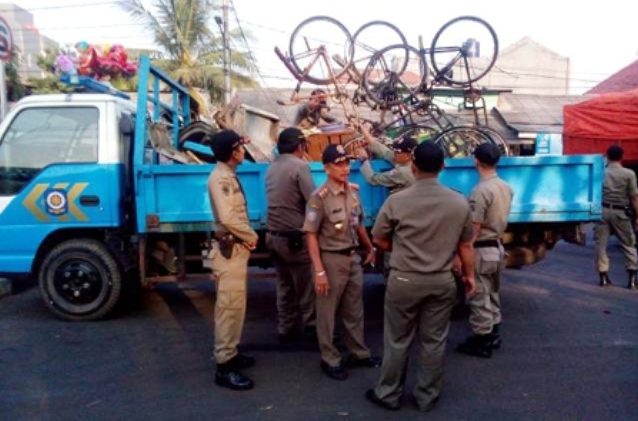 Anies Berencana Hadirkan Becak di Jakarta