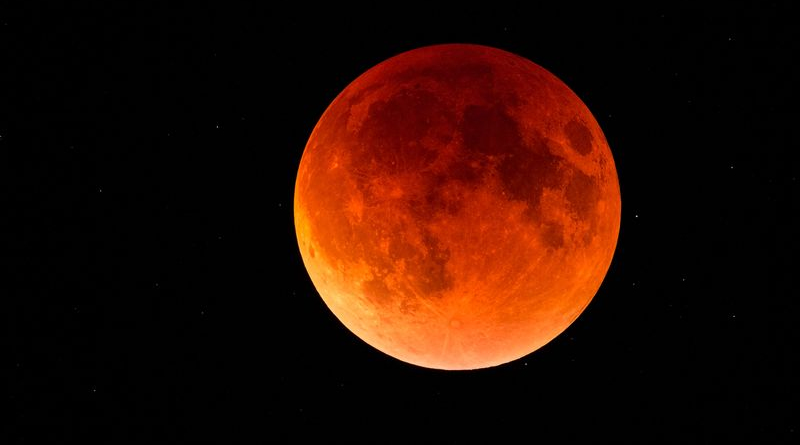 Gerhana Bulan Total Rabu Nanti Gabungkan 3 Fenomena Alam
