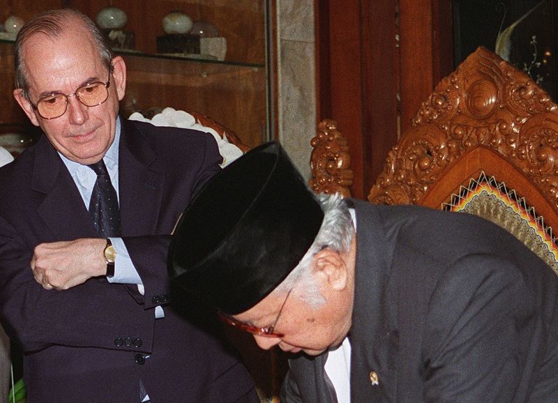 Kesalahan Terbesar Mensesneg Moerdiono sepanjang Karirnya