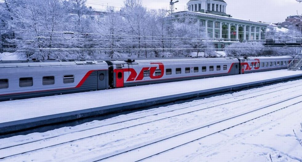 KA Jarak Jauh Rusia, Rela Berhenti untuk 1 Pelajar