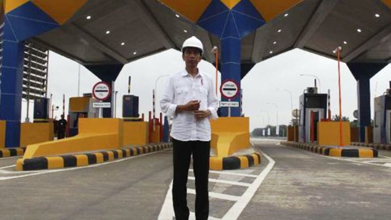 Presiden Minta Tarif Tol Angkutan Logistik Turun Akhir Maret Ini