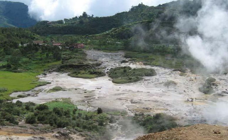 Kawah Sileri Meletus, Semburkan Lumpur Setinggi 150 Meter
