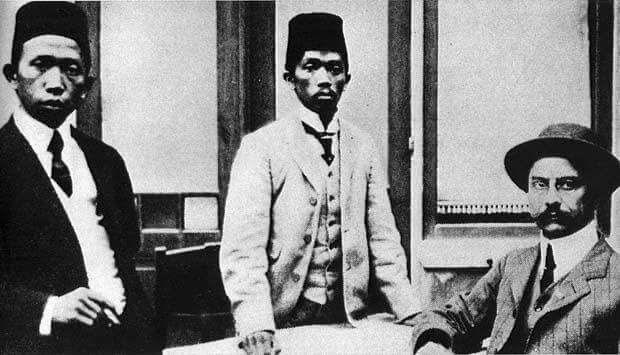 Berpikir dan Bergerak