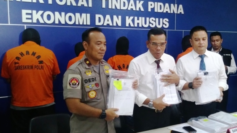 Induk Perusahaan Kredit Columbia Bobol 14 Bank Sebesar Rp14 Triliun