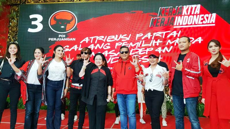 Megawati: Banyak Artis dengan Kesadaran Sendiri Pilih PDI Perjuangan