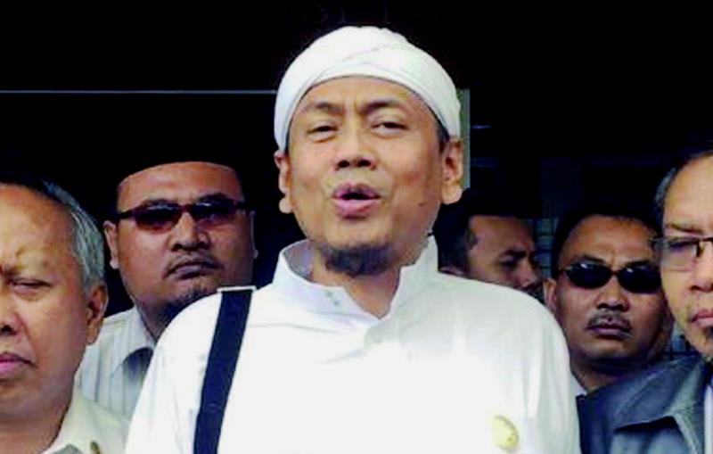 Kapitra Ampera Geram, Pertanyakan Ajaran yang Disampaikan Yahya Waloni
