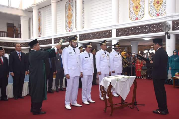 Begitu Dilantik, 2 Wali Kota di Sumbar Langsung Dukung Jokowi