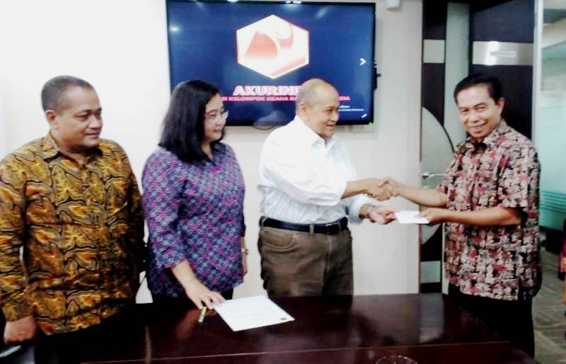 Akurindo Kembali Buktikan Komitmennya, Berikan Santunan ke Anggotanya