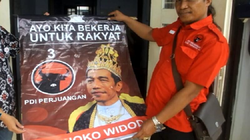 Jurus Baru Kampanye Hitam: Gambar Presiden Jokowi menjadi Raja