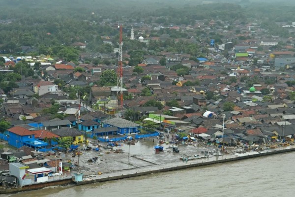 Korban Tsunami Selat Sunda Capai 429 Jiwa