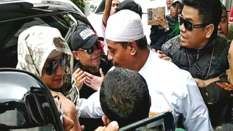 Jadi Tersangka, Habib Bahar Lewat Pintu Belakang Bareskrim