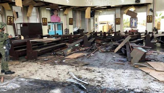 20 Orang Tewas Akibat Serangan Bom Kembar di Gereja Katedral Jolo, Filipina