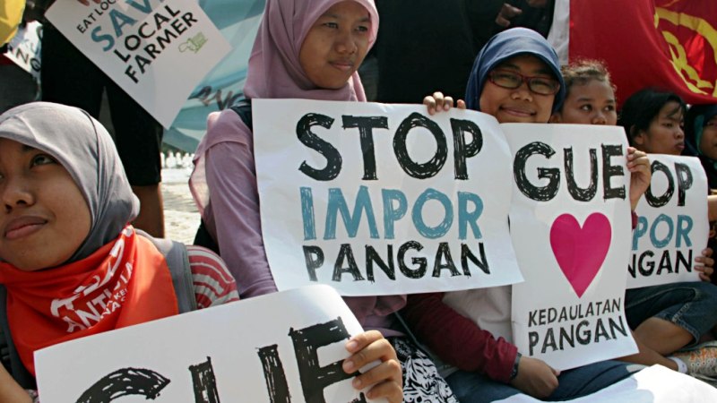 Mafia Pangan di Tikungan Jalan