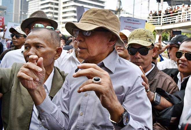 Berangkat ke Brunei, Kivlan Zein Kena Cekal