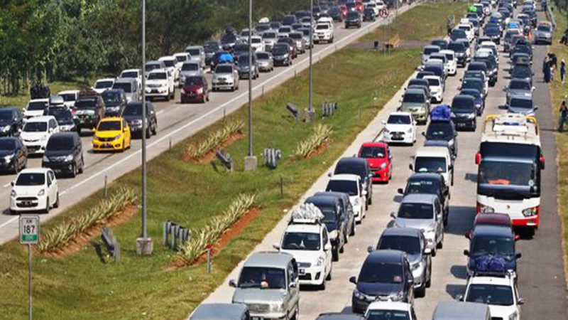 Arus Balik, Satu Arah Tol Trans Jawa Diberlakukan Mulai Hari Ini