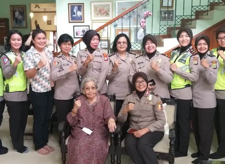 HUT Bhayangkara, Pejabat Mabes Polri Anjangsana ke Para Mantan Kapolri