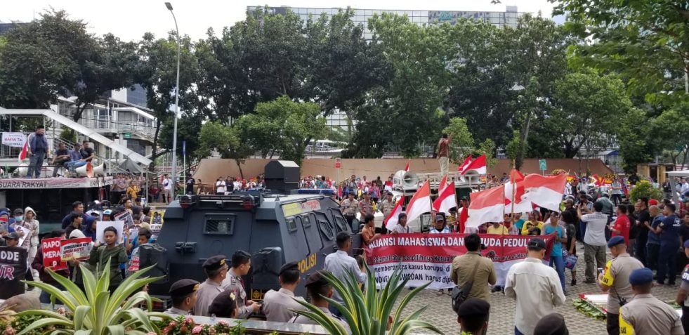 Serahkan Mandat, Pimpinan KPK Didesak Mundur