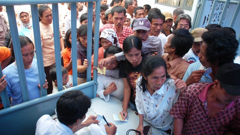 Dampak COVID-19, Pemerintah Beri BLT pada 15,2 Juta Keluarga