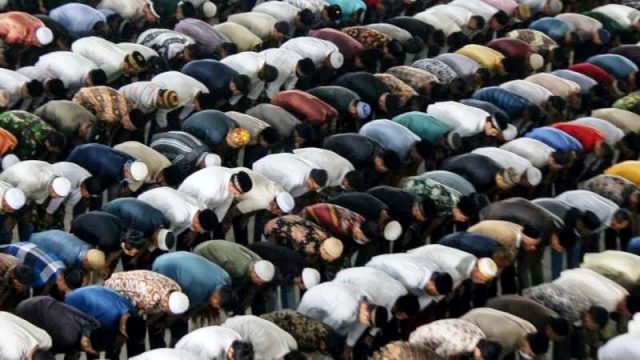 Paradoks Wajah Islam di Tengah Pandemi COVID-19