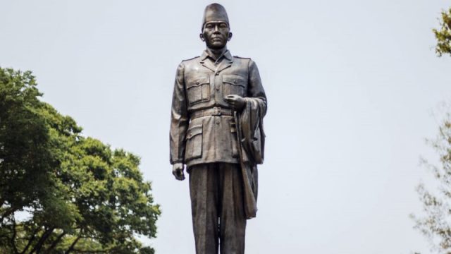 Patung Bung Karno di Gelora Bung Karno Senayan