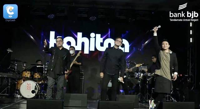 Konser Kahitna di The Journey Show Volume 2 Ditonton Ribuan Penggemar