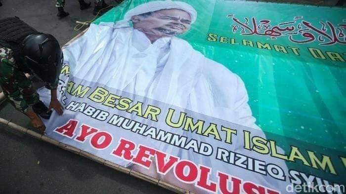 Kompolnas akan Bersurat ke Polri soal Penertiban Baliho oleh TNI