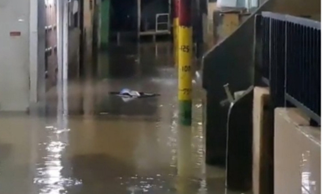 Kali Ciliwung Meluap, Rumah Warga di Kebon Pala Terendam Setengah Meter Lebih