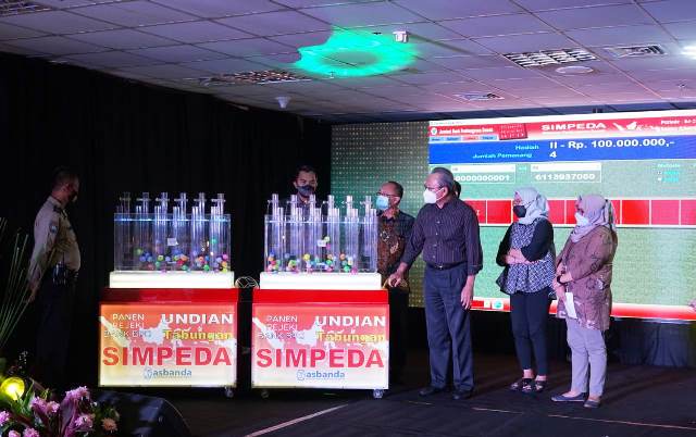 Nasabah bank bjb Memenangkan Undian Nasional Simpeda  Periode ke II Tahun XXXI-2021