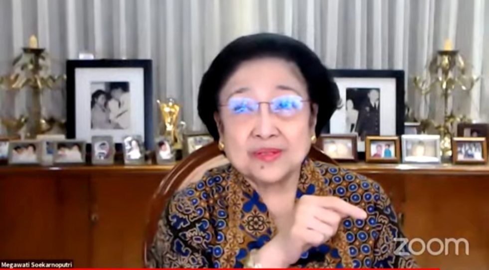 Megawati Ajak Kaum Muda Turun ke Bawah