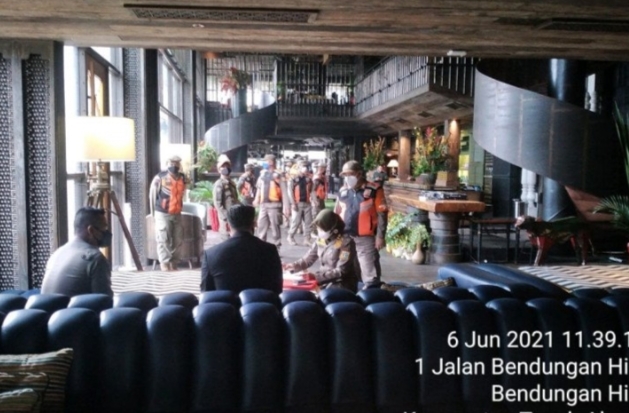 Timbulkan Kerumunan, Salah Satu Kafe di Jakpus Ditutup Sementara