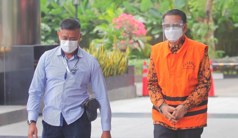 Berkas Tersangka Suap Perizinan dan Pembanguan Infrastruktur di Sulsel Dilimpahkan