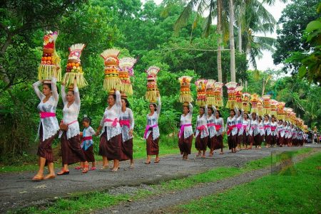 Tradisi Maped masyarakat Hindu Bali