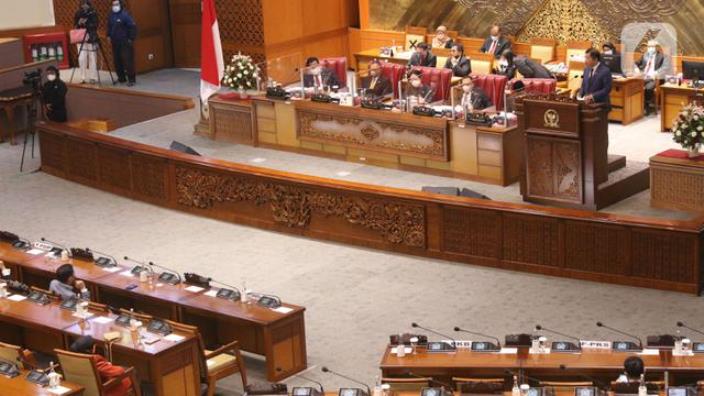 Rapat Paripurna Dewan Perwakilan Rakyat (DPR RI) mengesahkan RUU IKN menjadi Undang-undang (19/01) - Liputan6