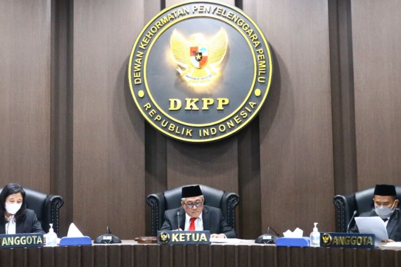 Sidang DKPP pembacaan putusan kode etik penyelenggara pemilu (KEPP), Rabu 10 Agustus 2022, di Jakarta. HO-DKPP.