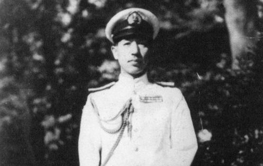 Ilustrasi, Tadashi Maeda, Seorang Perwira Angkatan Laut Jepang