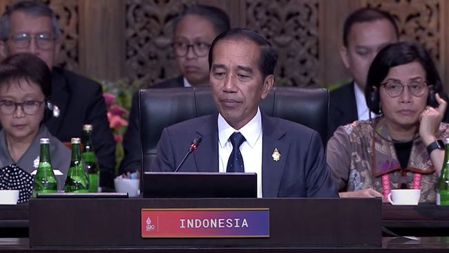 Presiden Jokowi saat memberikan pidato pembukaan KTT G20 di Bali. (Tangkapan layar youtube Sekretariat Presiden)
