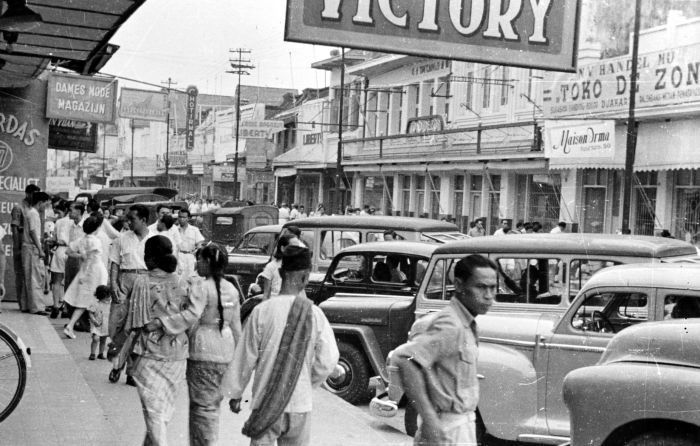 Daerah Pasar Baru jaman dulu (sumber: TropenMuseum)