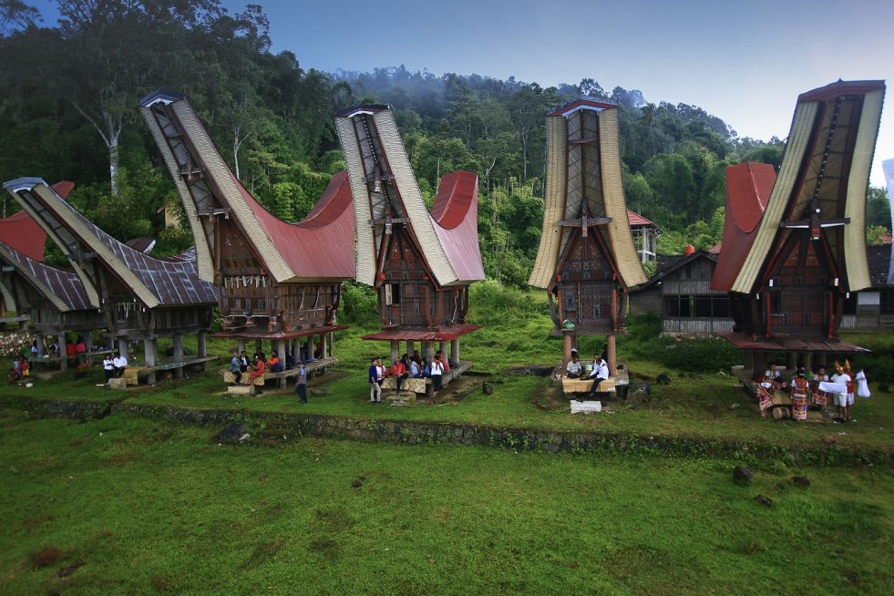 Tradisi Yang Masih dan Terus Hidup di Tana Toraja, Sulawesi Selatan