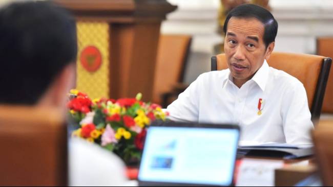 Presiden Jokowi memimpin ratas mengenai perniagaan elektronik, Senin (25/09/2023), di Istana Merdeka, Jakarta. (Sumber: Humas Setkab)